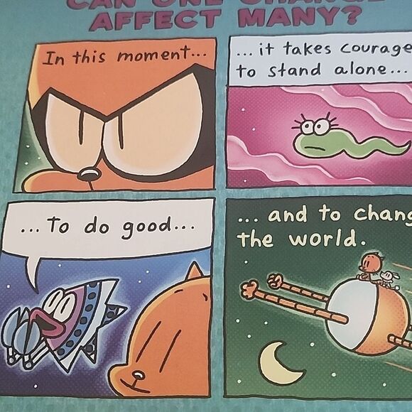 Scholastic Dog Man Fetch-22 - Blue and Purple Cover - Picture 3 of 5